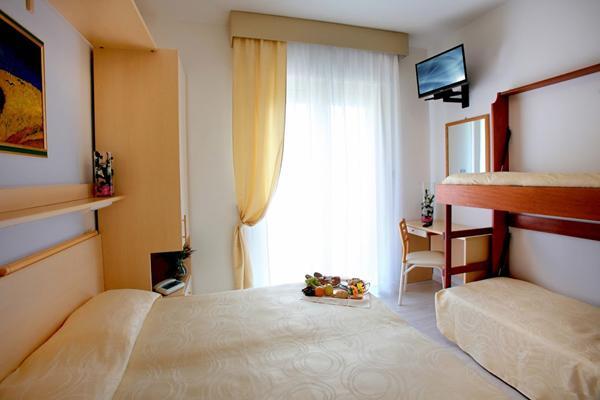 Hotel Torino Лідо-ді-Єзоло Екстер'єр фото